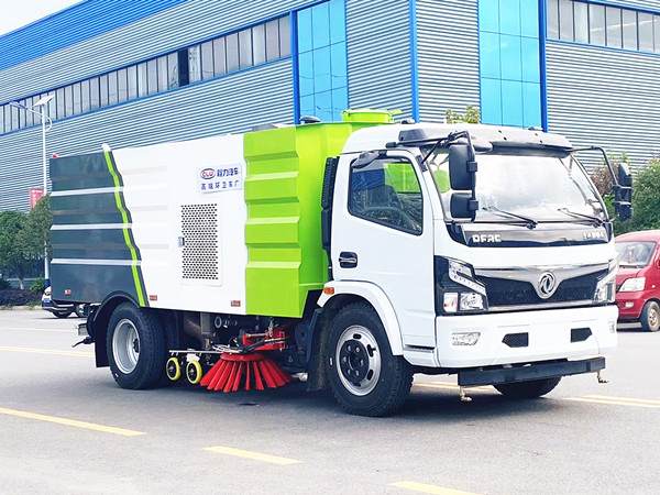 來(lái)到程力廠家，東風(fēng)大福瑞卡洗掃車不會(huì)讓您失望