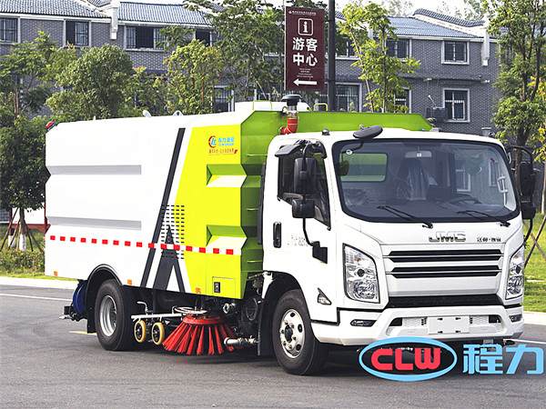 江鈴凱銳8方洗掃車 江鈴凱銳8方洗掃車