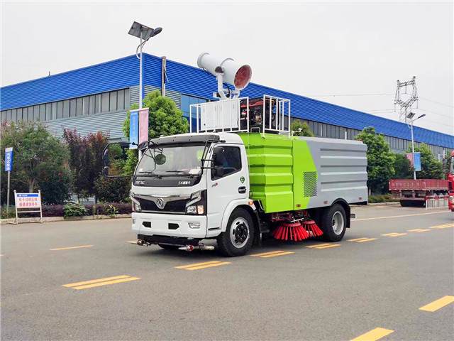 東風(fēng)福瑞卡F7掃路車