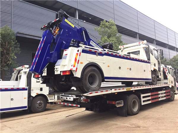 解放J6一拖二平板清障車