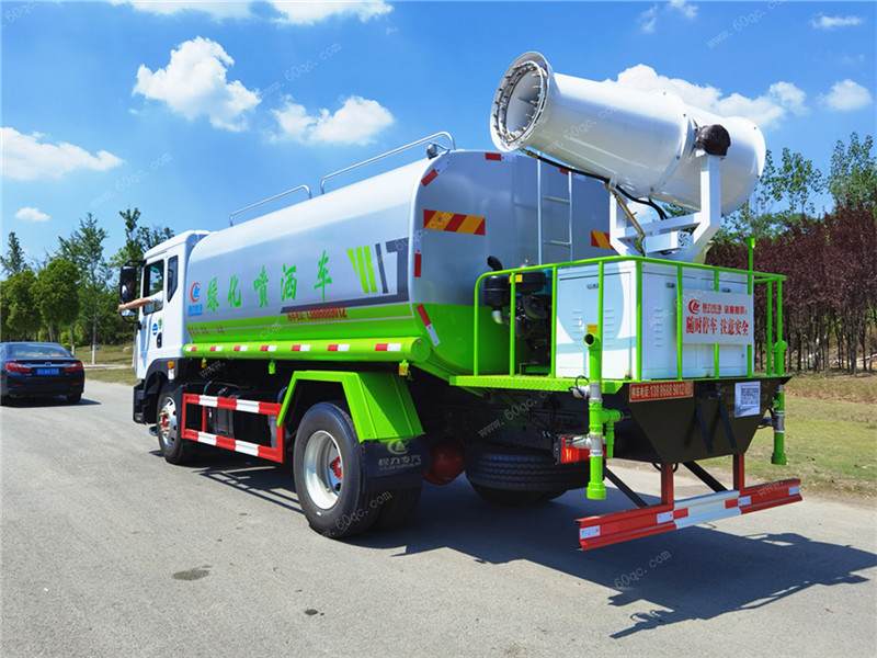 霧炮車廠家助力國家環保建設，國外局勢任然緊張！