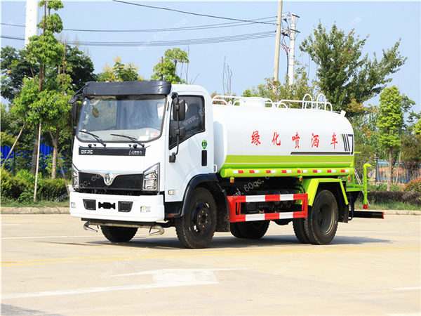 河南鄭州用戶購(gòu)置國(guó)六東風(fēng)福瑞卡灑水車